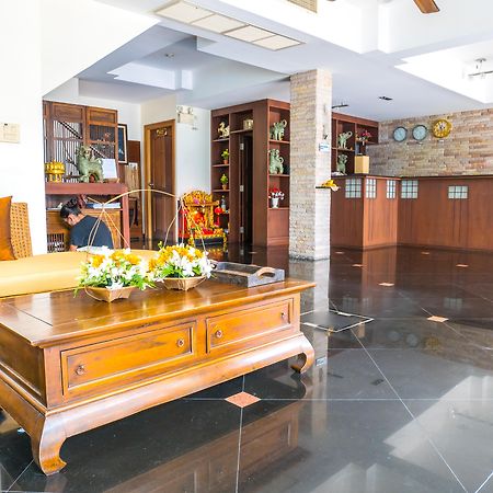 Chomsin Hua Hin ชมสินธุ์ หัวหิน Hotel Ngoại thất bức ảnh