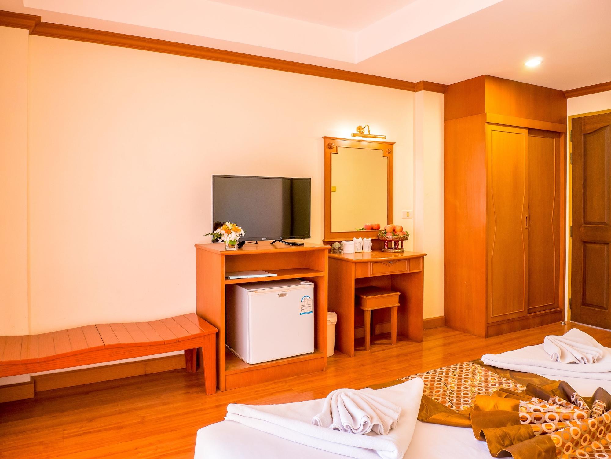 Chomsin Hua Hin ชมสินธุ์ หัวหิน Hotel Ngoại thất bức ảnh