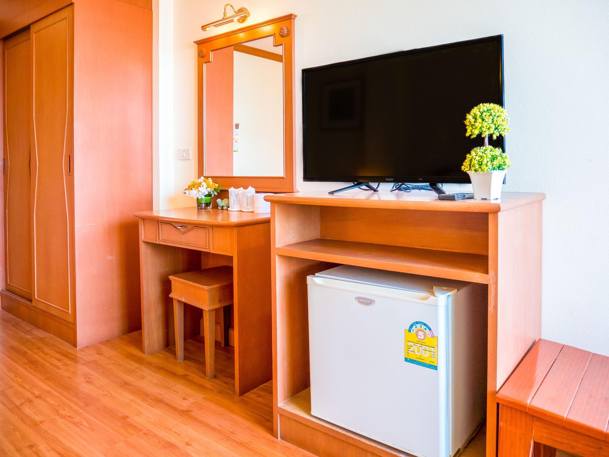 Chomsin Hua Hin ชมสินธุ์ หัวหิน Hotel Ngoại thất bức ảnh