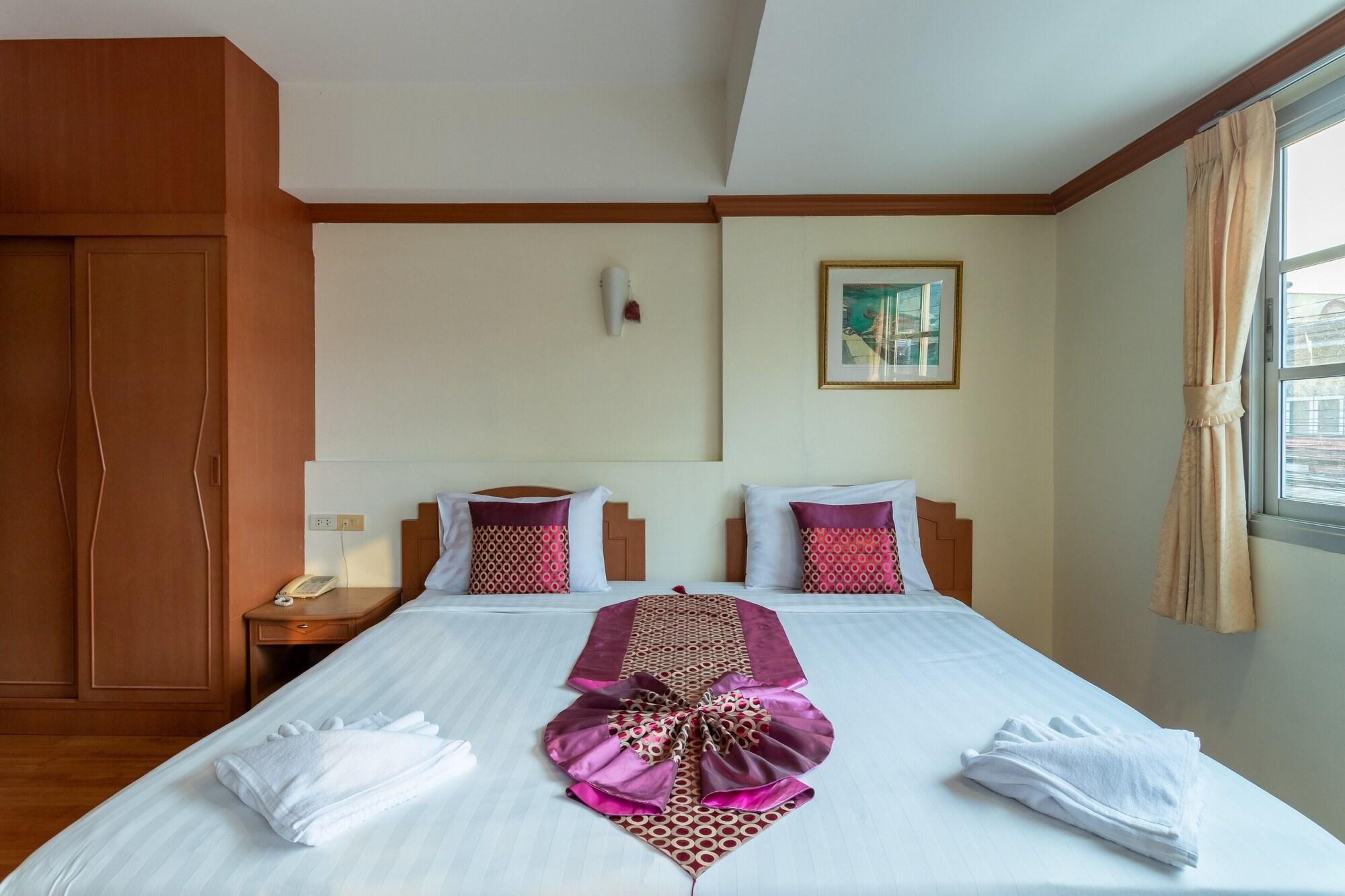 Chomsin Hua Hin ชมสินธุ์ หัวหิน Hotel Ngoại thất bức ảnh