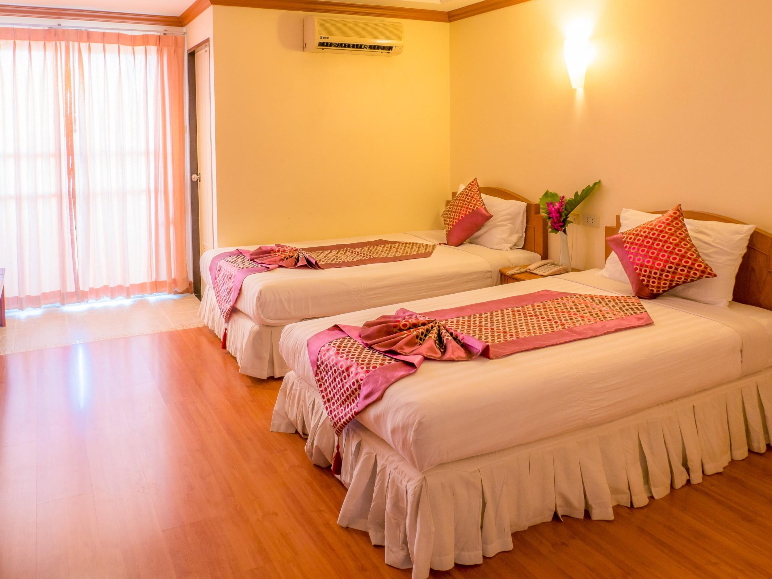 Chomsin Hua Hin ชมสินธุ์ หัวหิน Hotel Ngoại thất bức ảnh