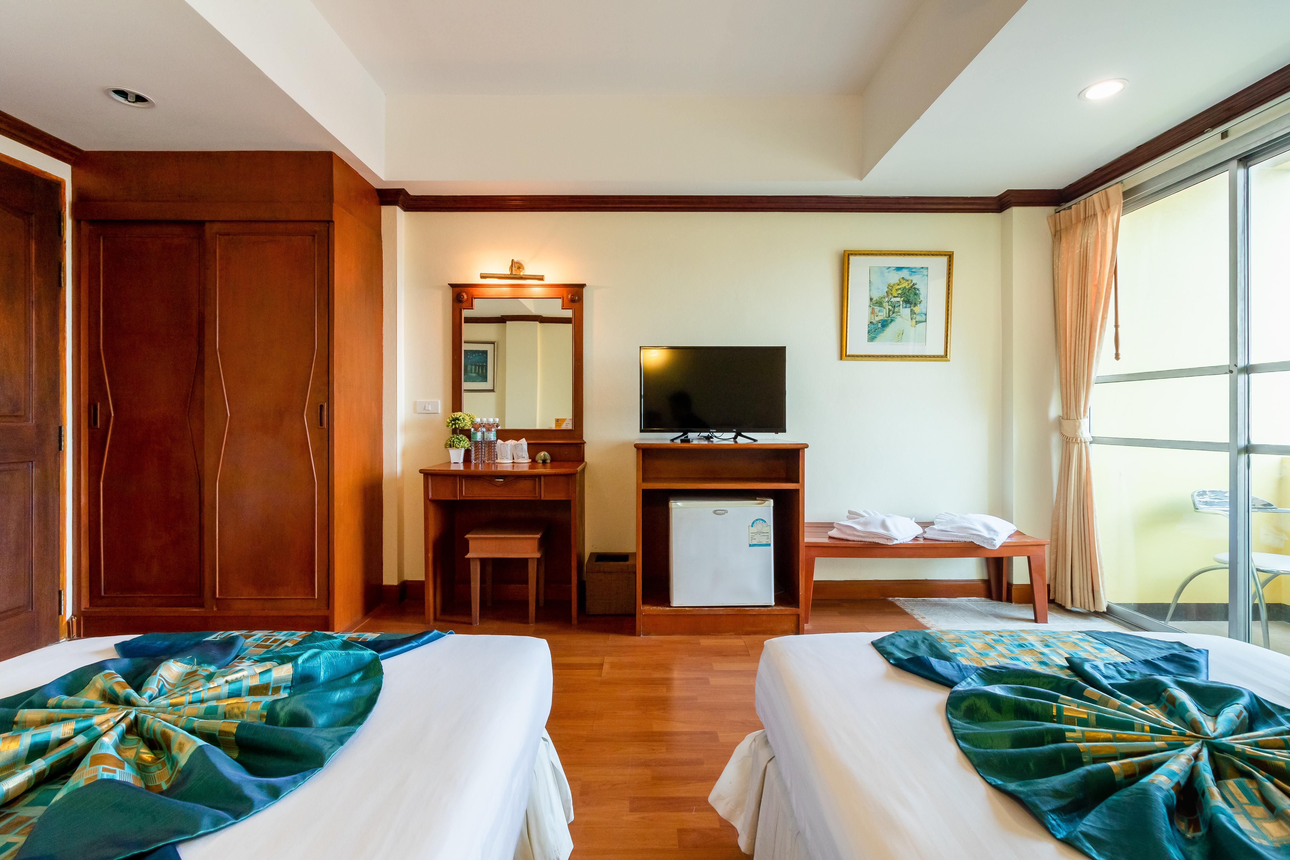 Chomsin Hua Hin ชมสินธุ์ หัวหิน Hotel Ngoại thất bức ảnh