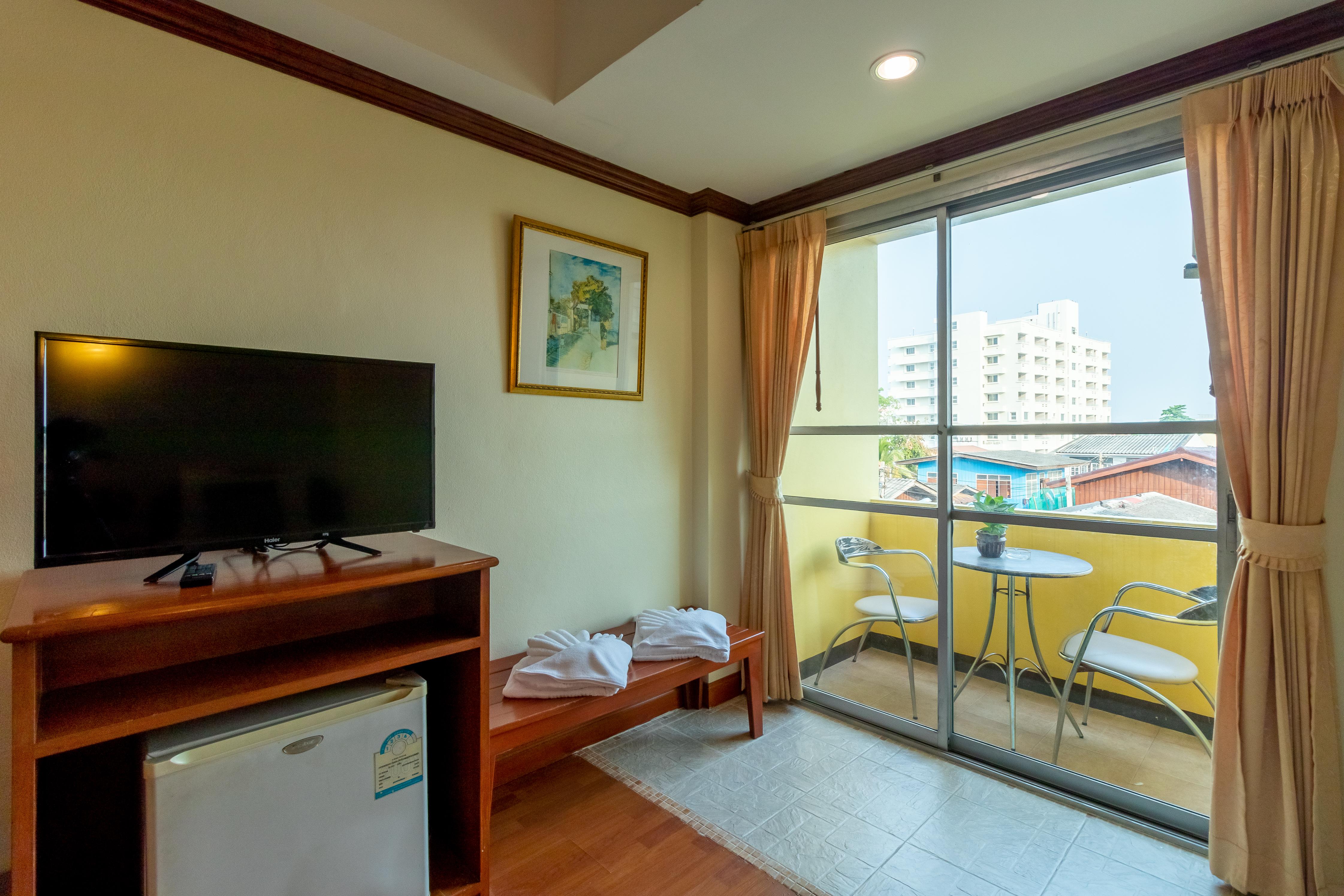 Chomsin Hua Hin ชมสินธุ์ หัวหิน Hotel Ngoại thất bức ảnh