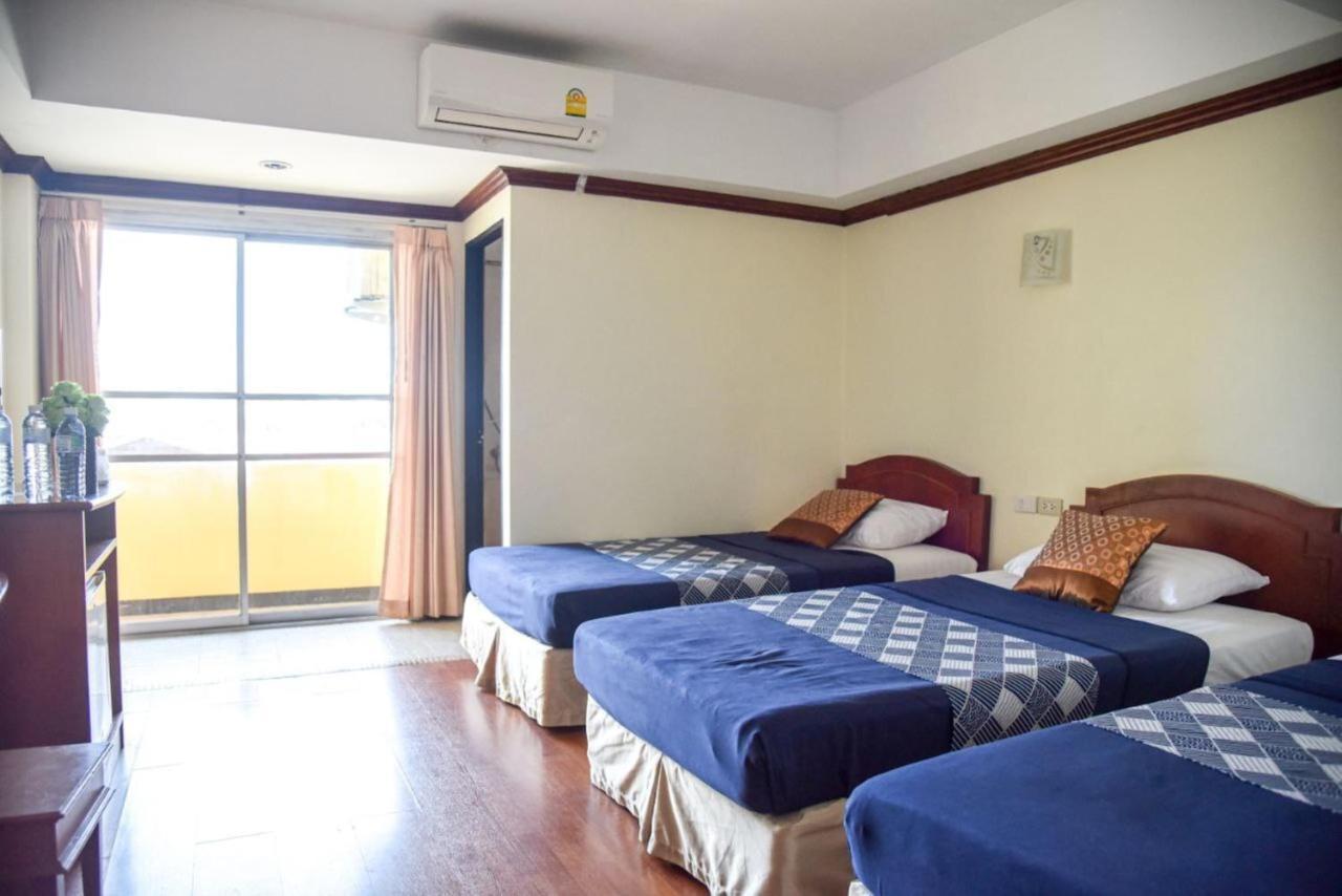 Chomsin Hua Hin ชมสินธุ์ หัวหิน Hotel Ngoại thất bức ảnh