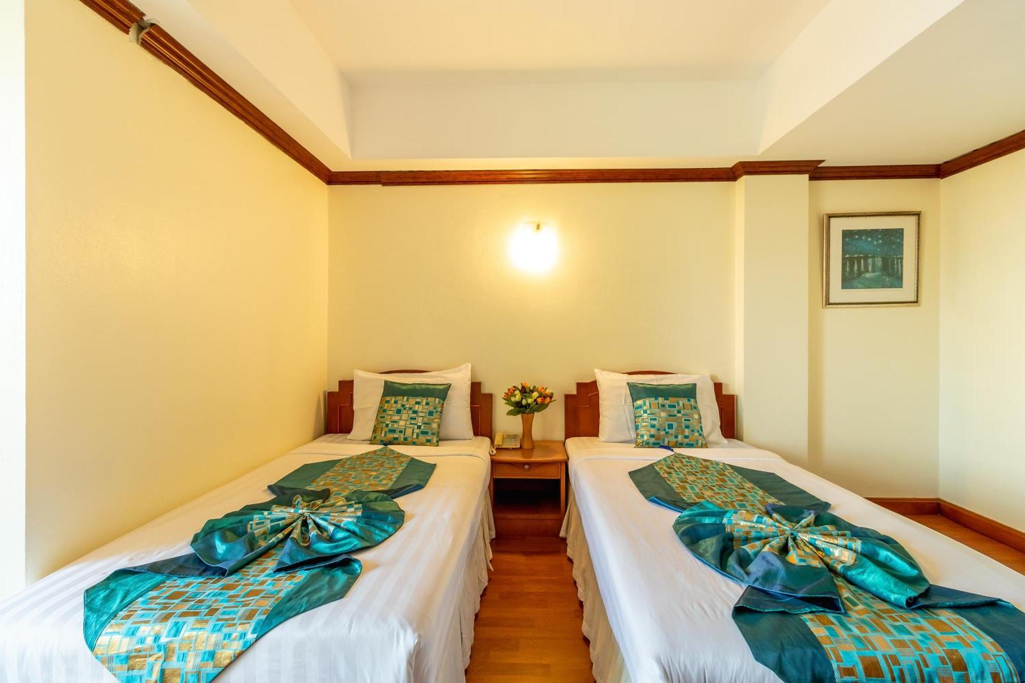 Chomsin Hua Hin ชมสินธุ์ หัวหิน Hotel Ngoại thất bức ảnh