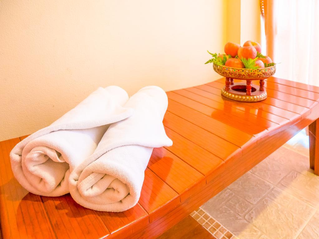 Chomsin Hua Hin ชมสินธุ์ หัวหิน Hotel Ngoại thất bức ảnh